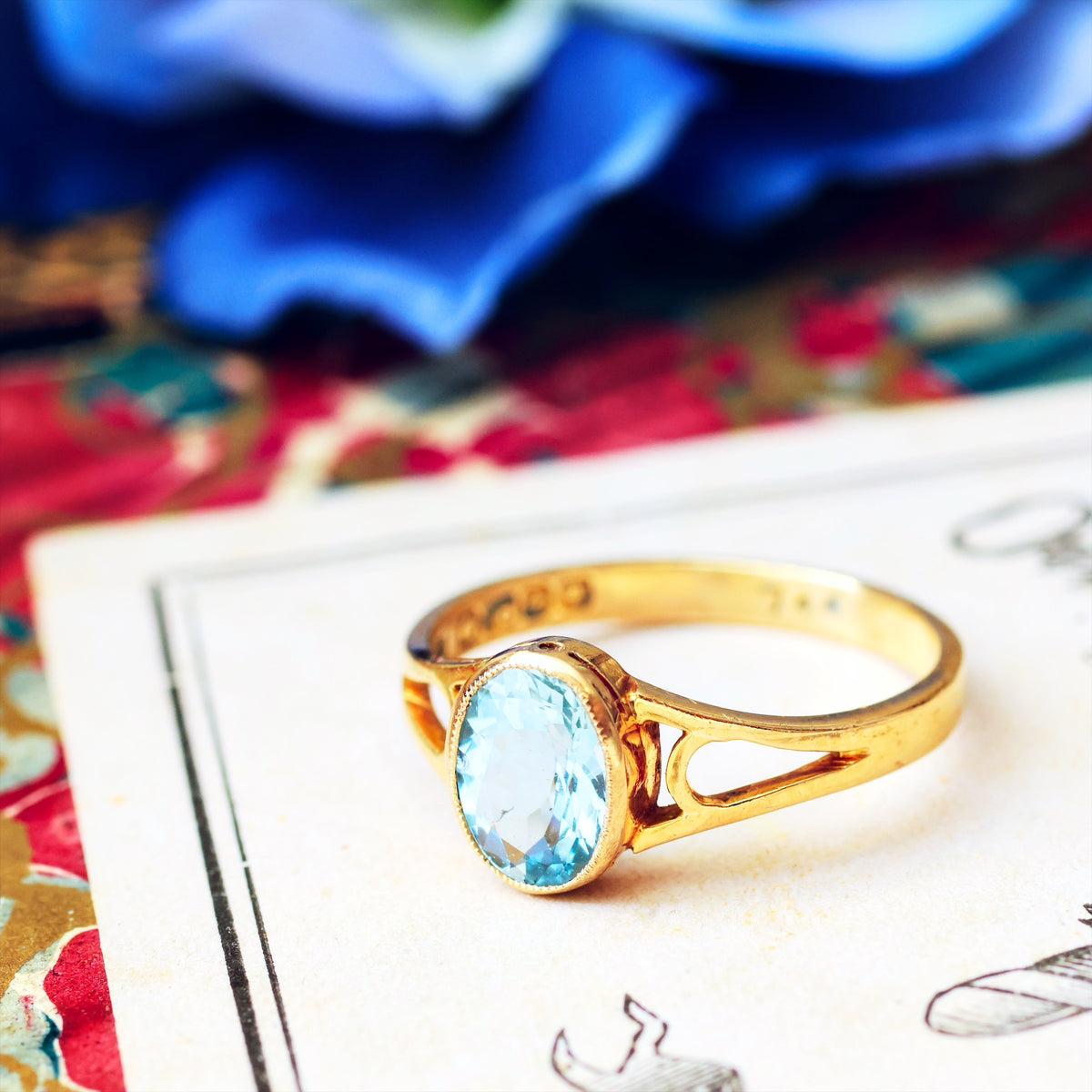 Date 1921 18ct Gold Aquamarine Ring