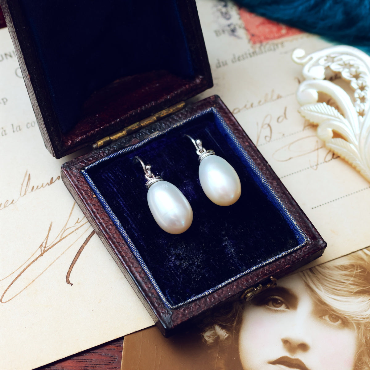 Classic Vintage 1980's Pear Drop Pearl Earrings