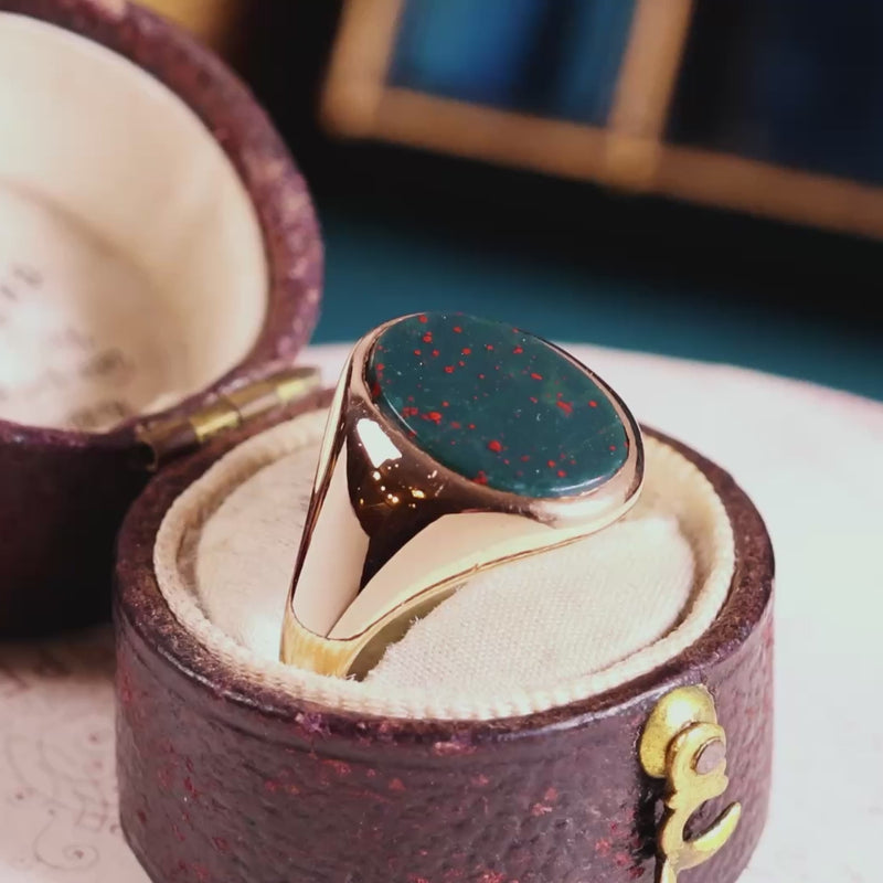 Vintage 9ct Gold & Bloodstone Men's Signet Ring