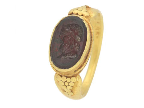 Antique Style 9ct Gold Signet Ring