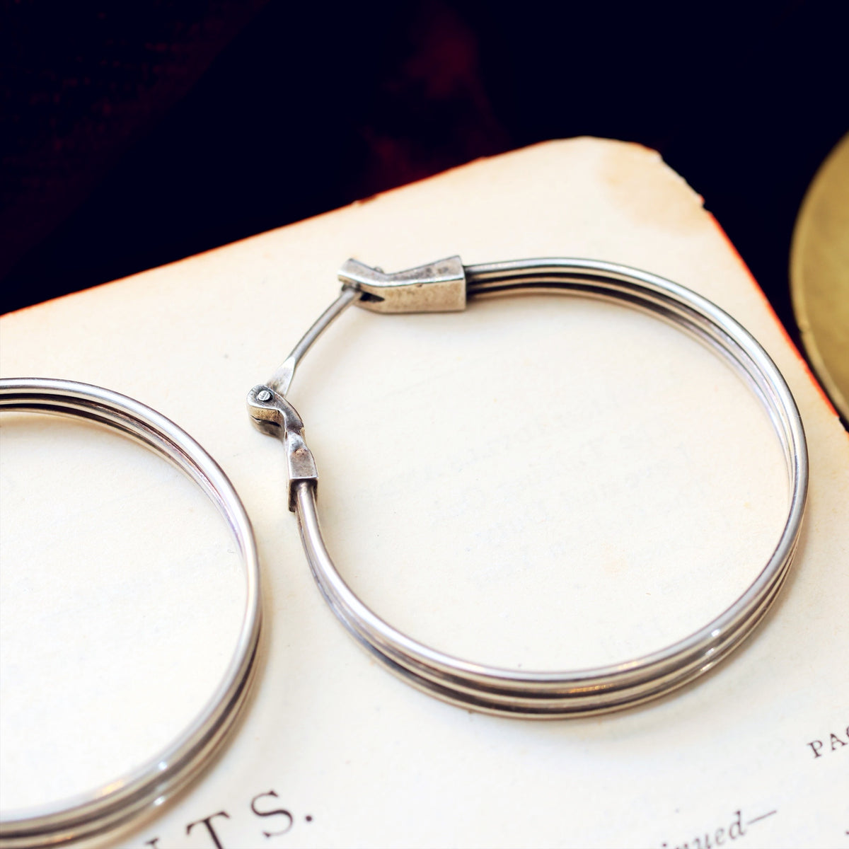 Adventurous Vintage Modernist Silver Hoop Earrings