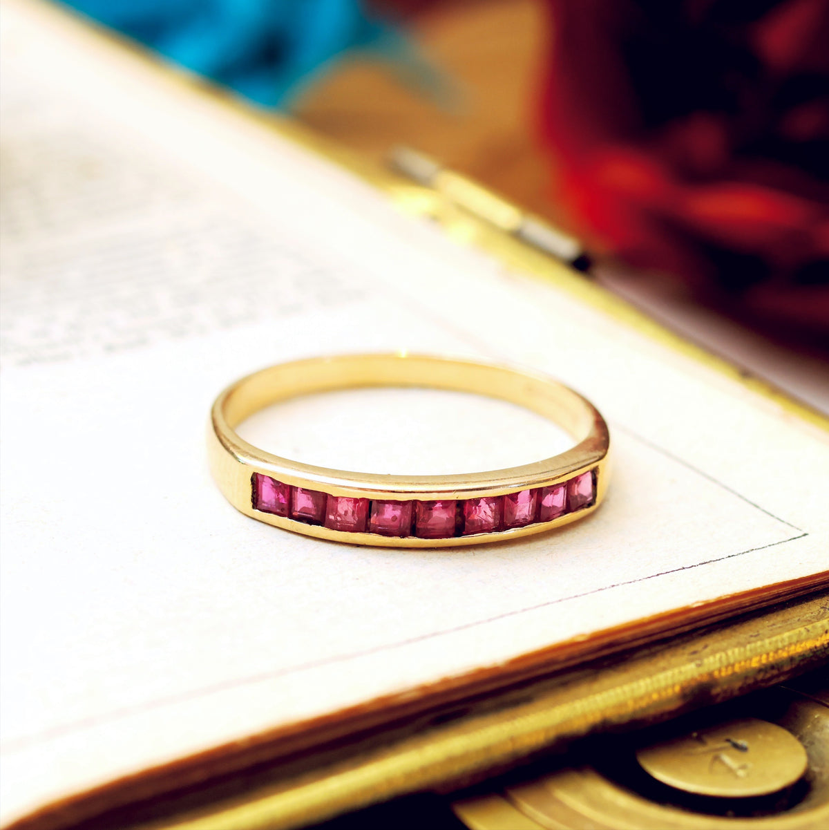 Vintage Date 1990 9ct Gold & Ruby Ring