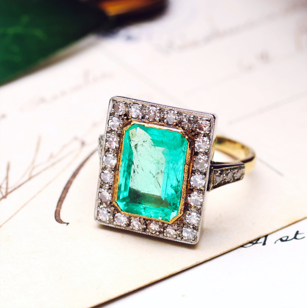 Majestic Vintage 3 Carat Columbian Emerald & Diamond Ring