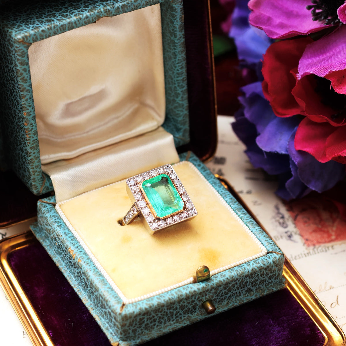 Majestic Vintage 3 Carat Columbian Emerald & Diamond Ring