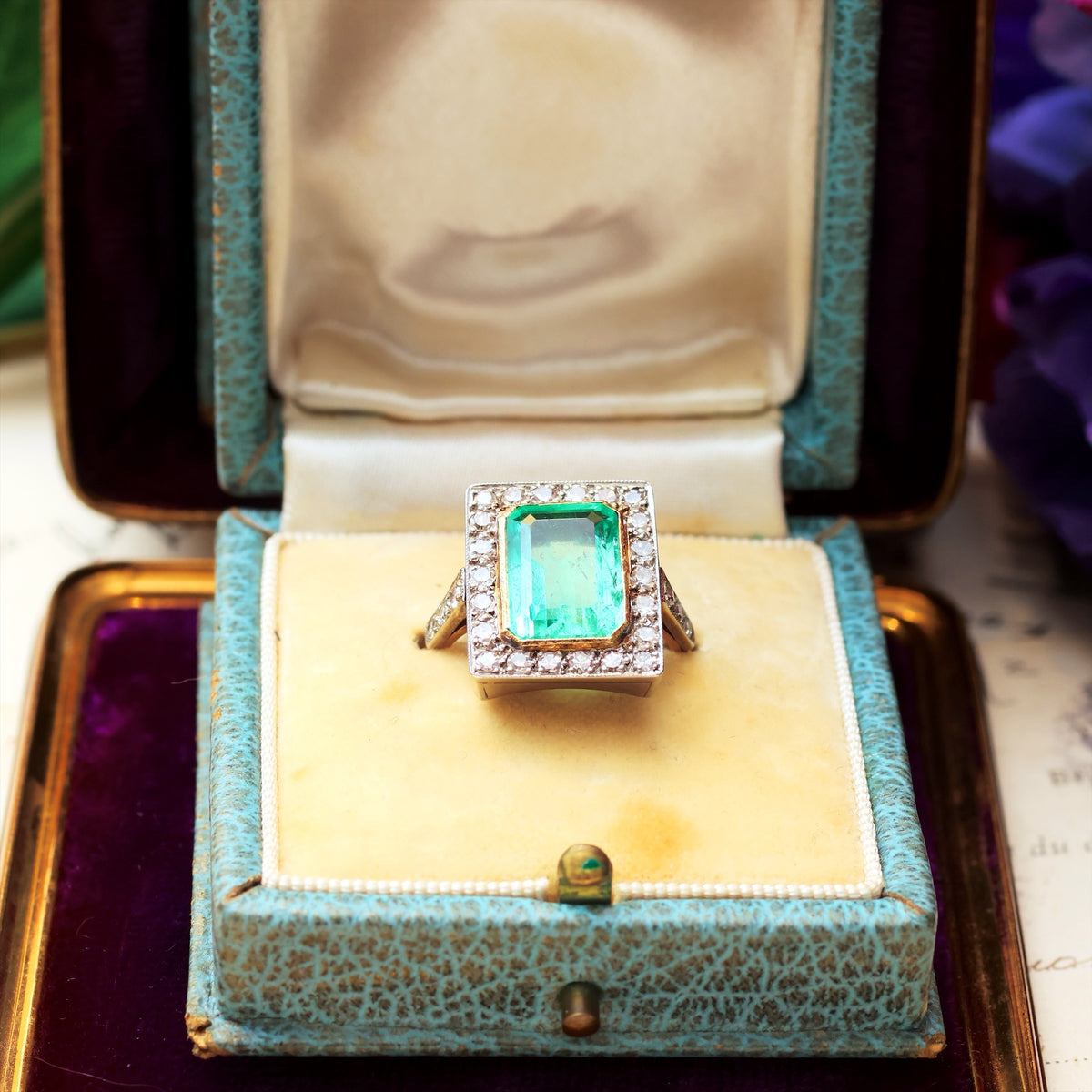 Majestic Vintage 3 Carat Columbian Emerald & Diamond Ring