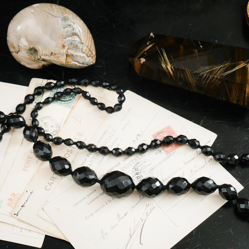 Antique Edwardian Dark Red 'Amber' Resin Bead Necklace