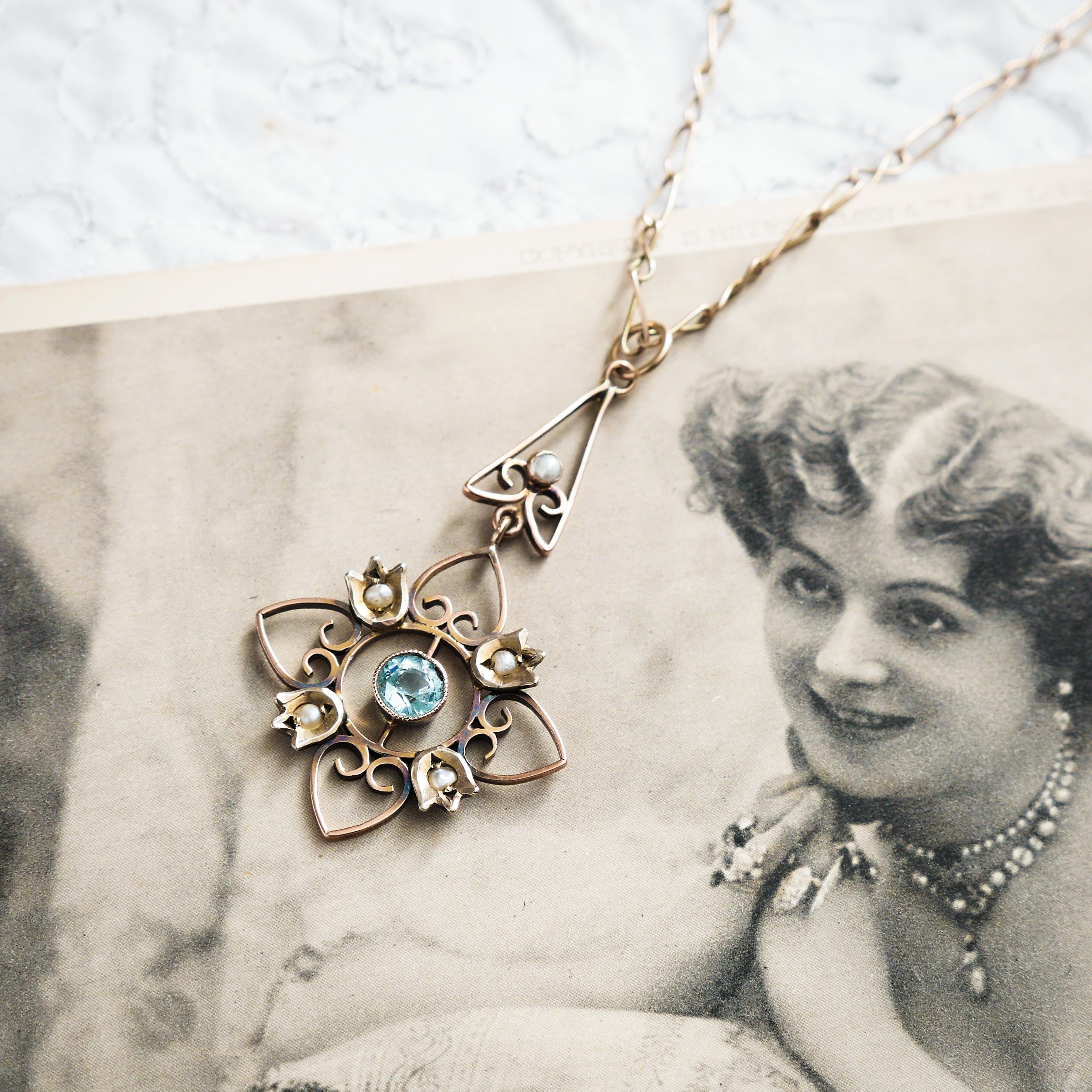 Antique hot Edwardian pendant