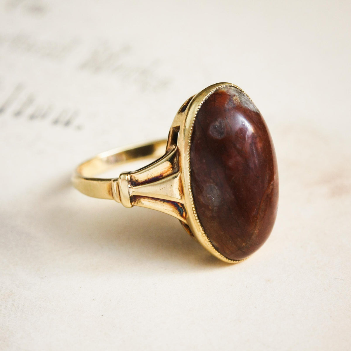 Mid Century 14ct Gold & Agate Ring