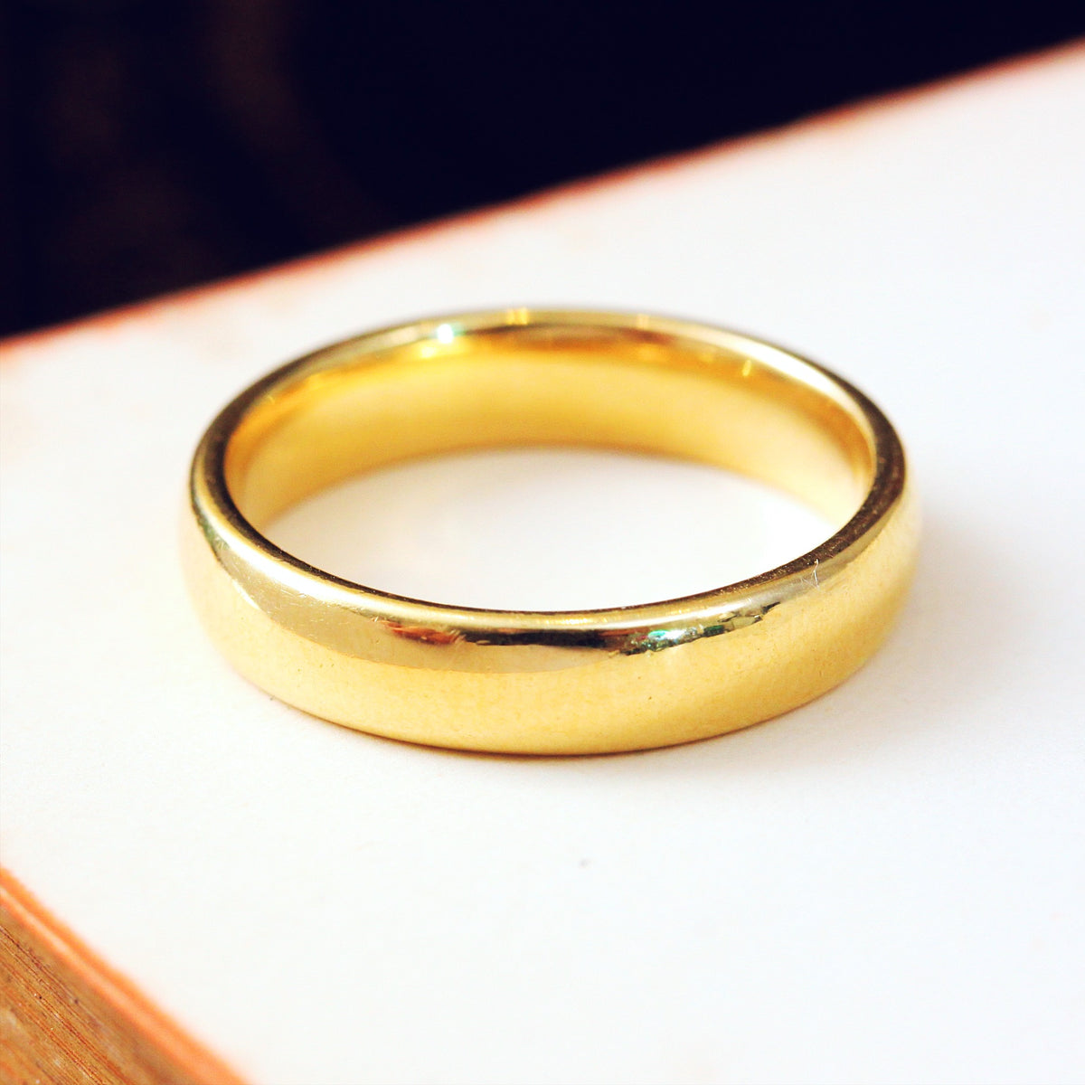 Classic 18ct Gold Wedding Band