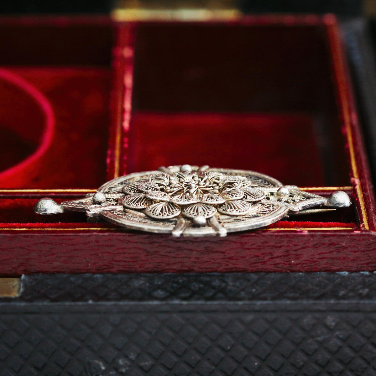 Finest Antique Silver Filigree Brooch