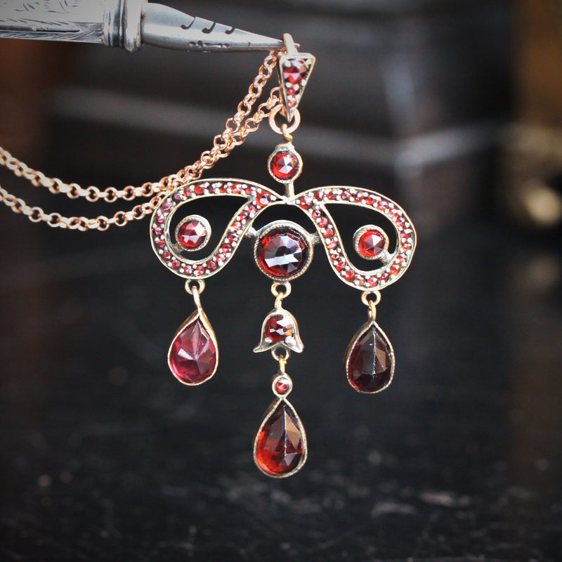 Victorian Perpignan garnet necklace – Maison Mohs