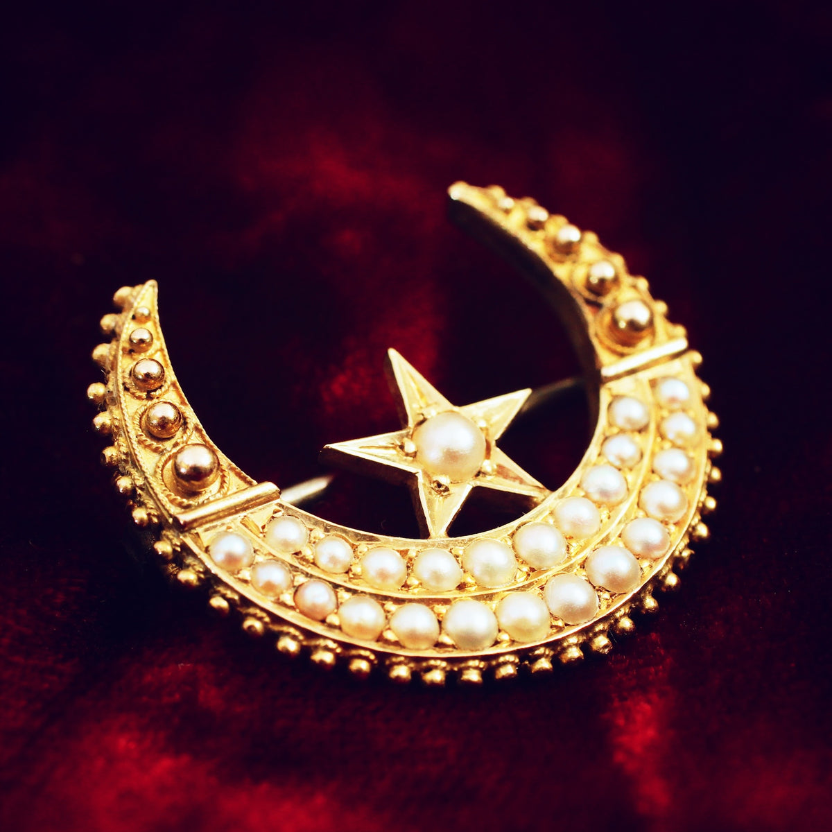 Late Victorian Crescent Moon Brooch