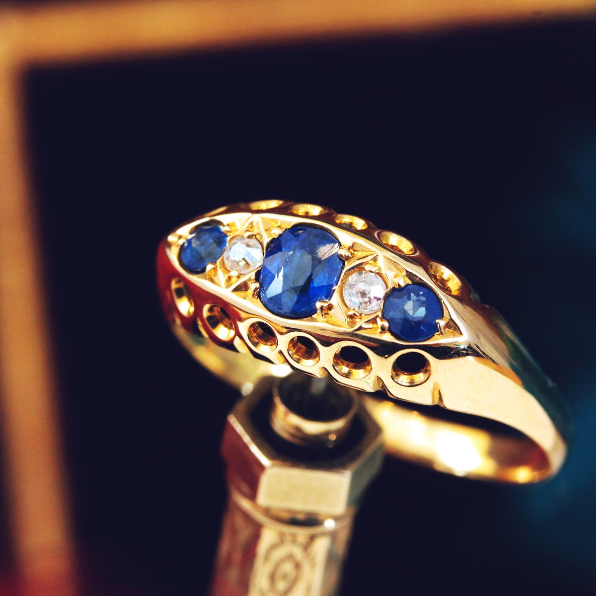 Edwardian Date 1916 Sapphire & Diamond Ring