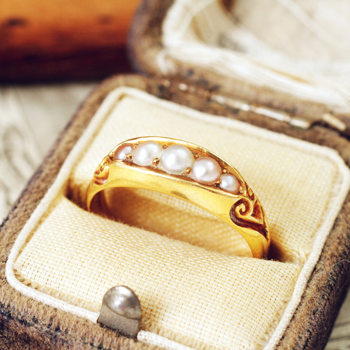 Date 1896 Natural Pearl Ring