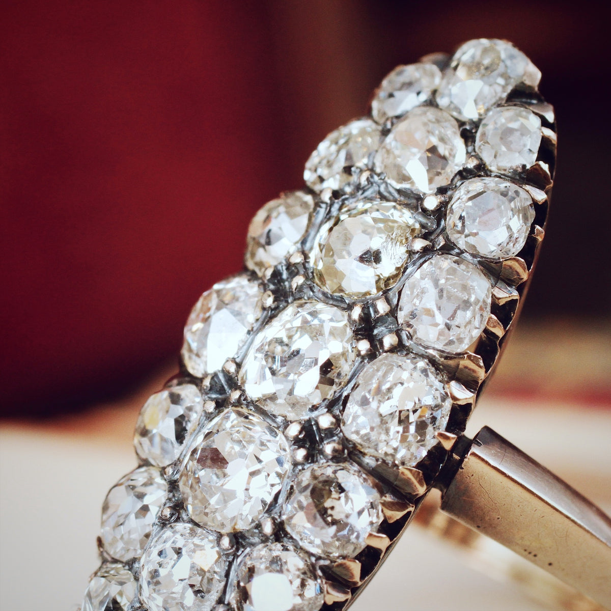 OH!! Glittering Sensation! Antique Continental Diamond Ring