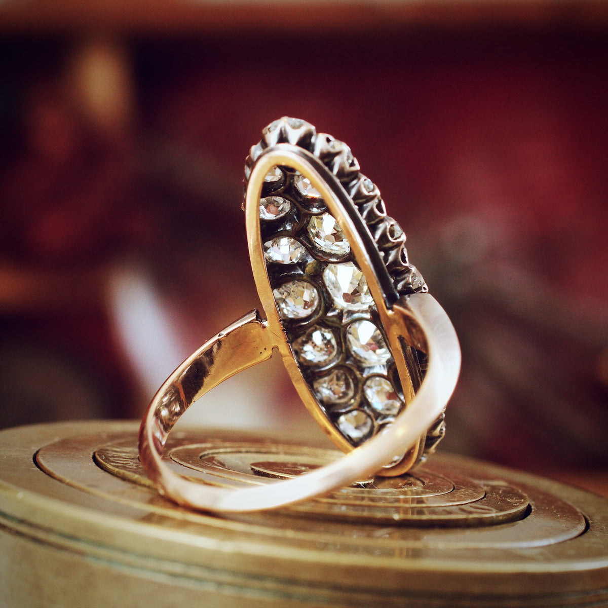 OH!! Glittering Sensation! Antique Continental Diamond Ring