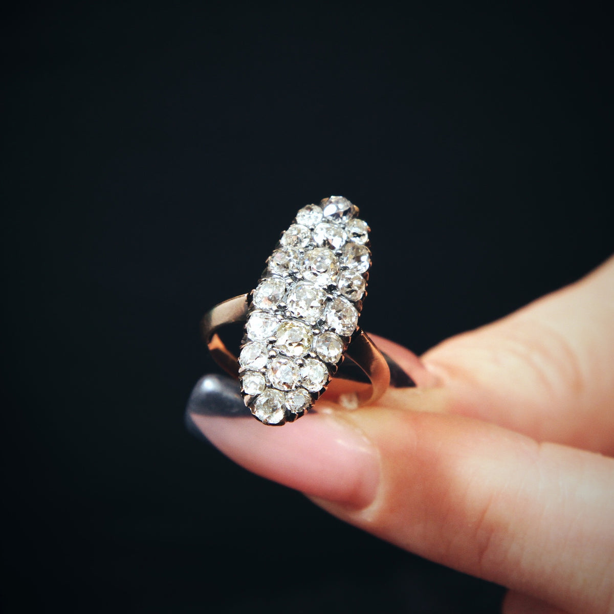 OH!! Glittering Sensation! Antique Continental Diamond Ring