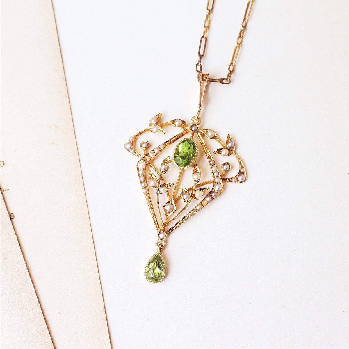 Antique Art Nouveau 15ct Gold Peridot Lavalier Pendant