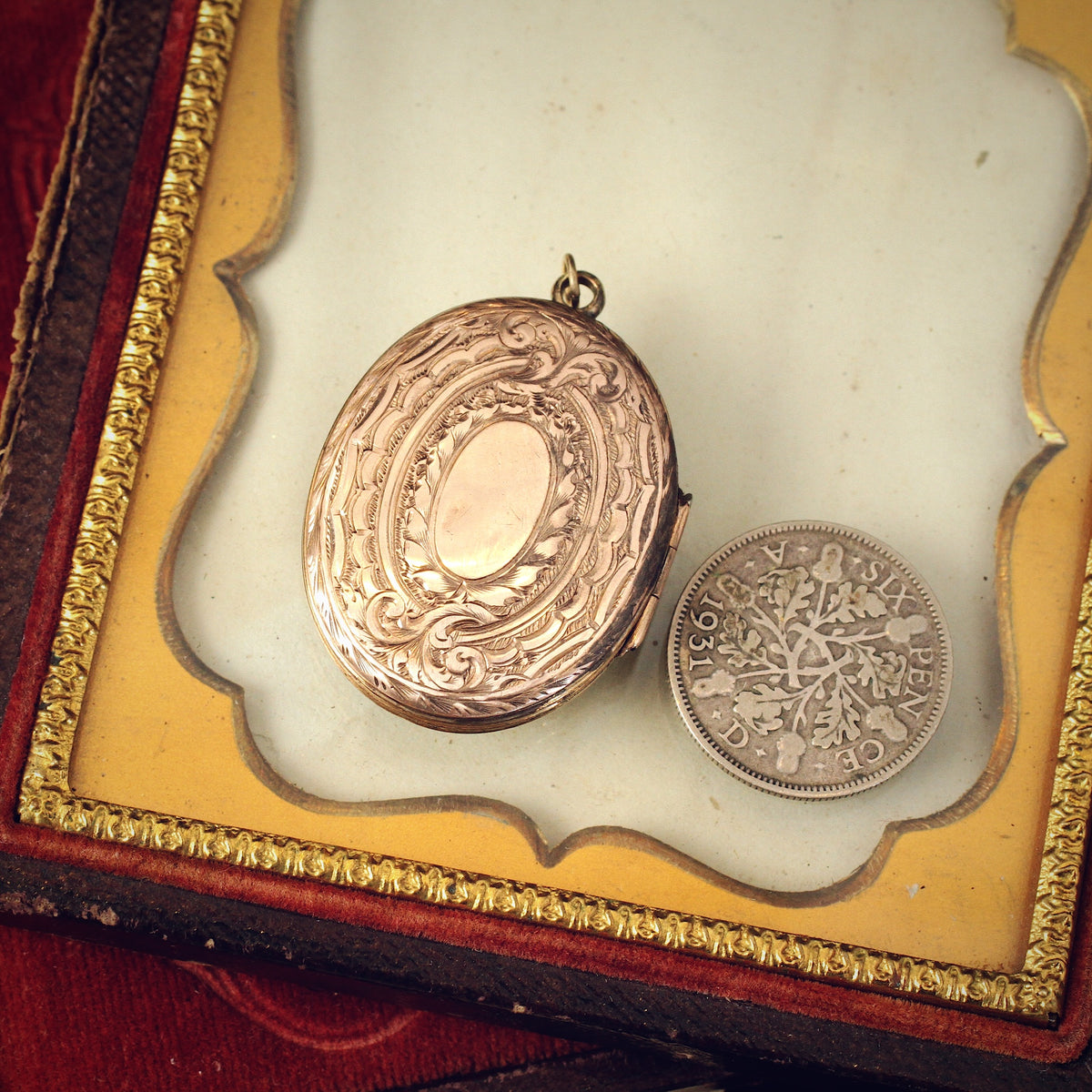 Antique Victorian Enamelled 'In Memoriam' Locket