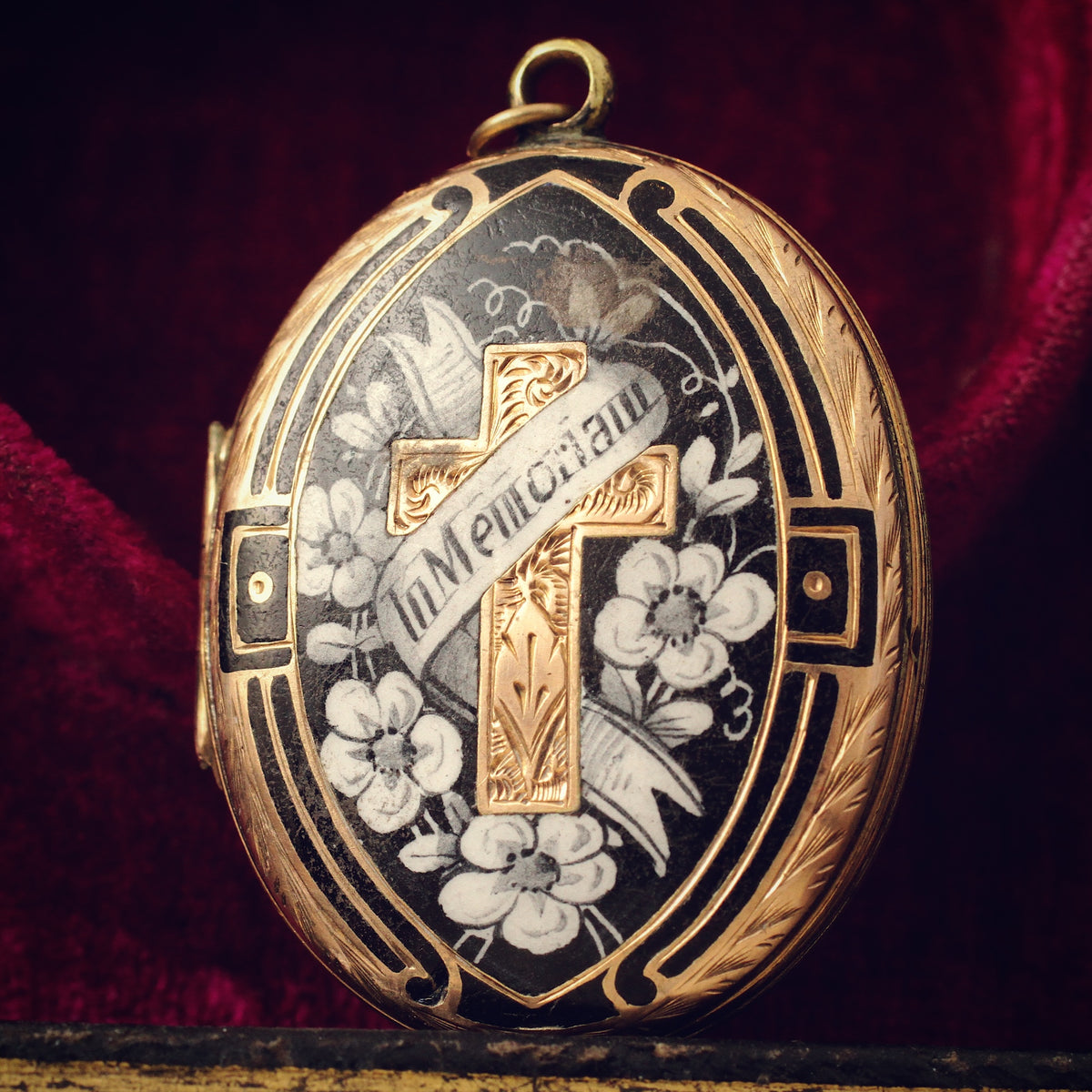 Antique Victorian Enamelled Locket