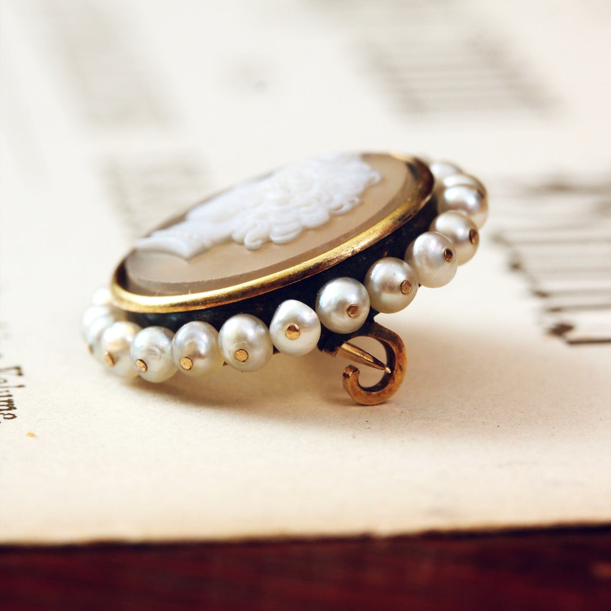 Hardstone Cameo & Wild Pearl Brooch