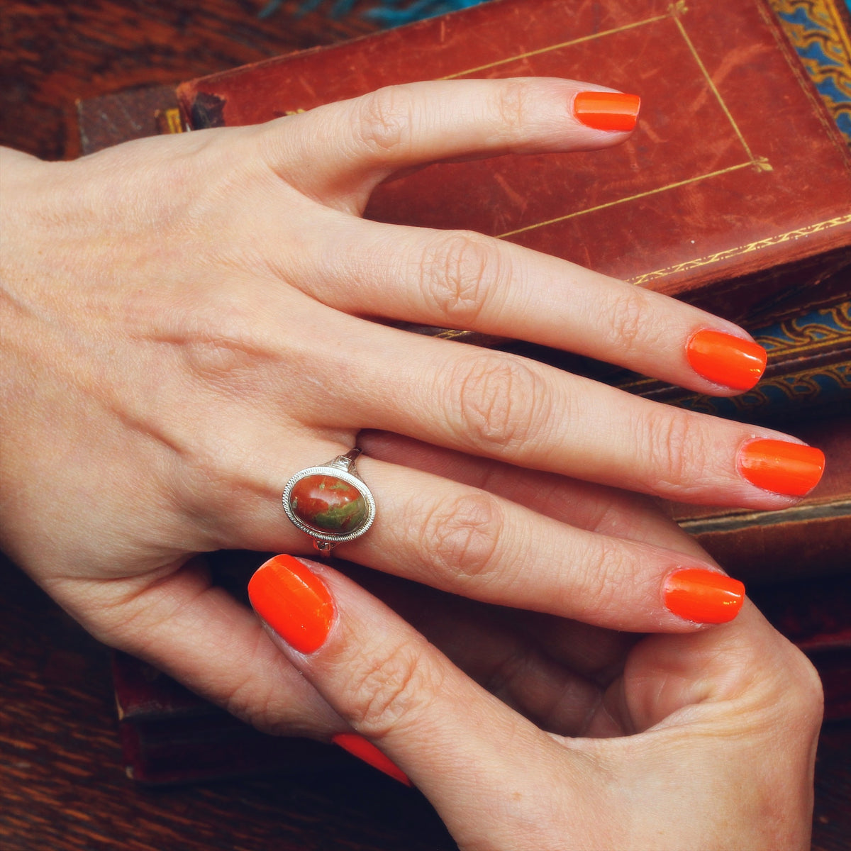 Agate and Diamond Ring