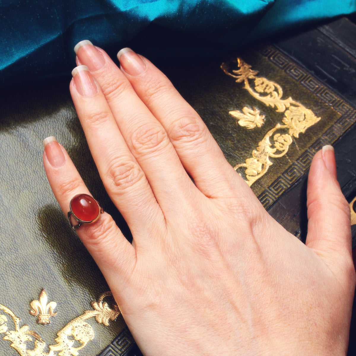 9ct Gold Carnelian Ring