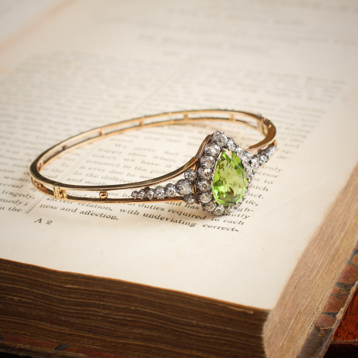 Grandiloquent Victorian Peridot & Diamond Convertible Bangle