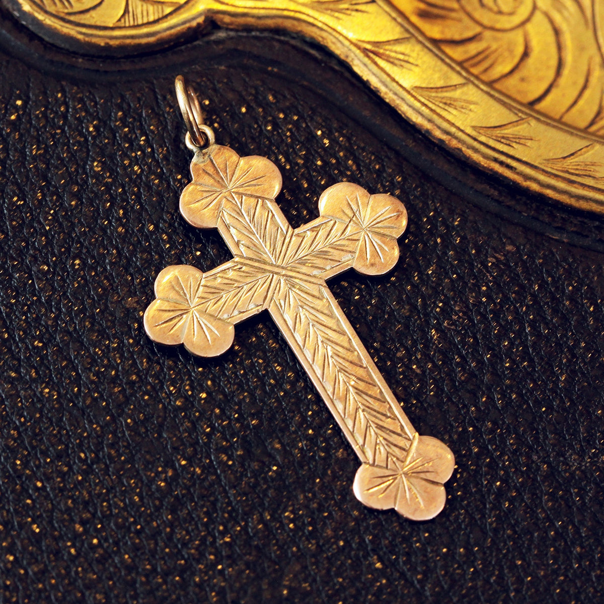 Antique 9ct Rose Gold Shamrock Cross