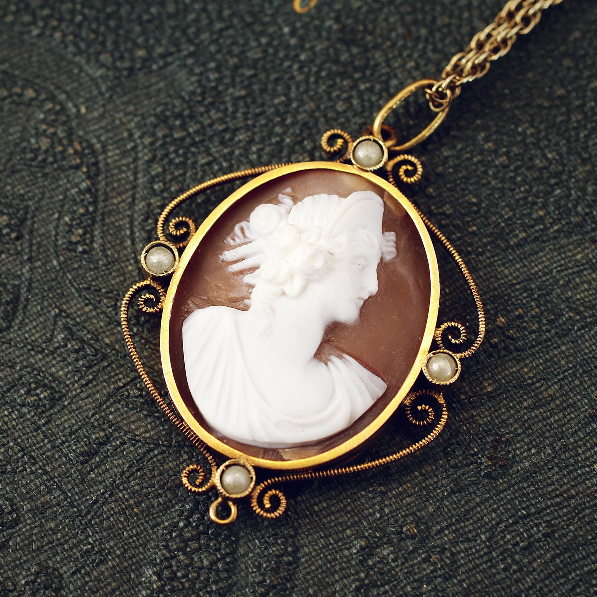 Antique Classical Portrait Shell Cameo Pendant