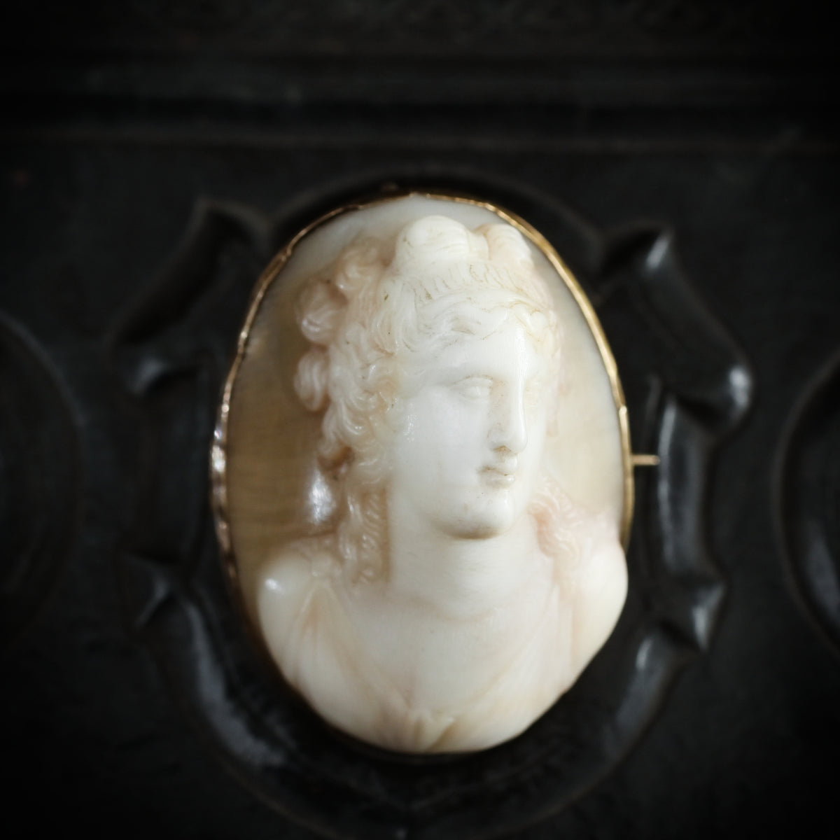 Unusual Antique High Profile Ariadne Roman Goddess Shell Cameo