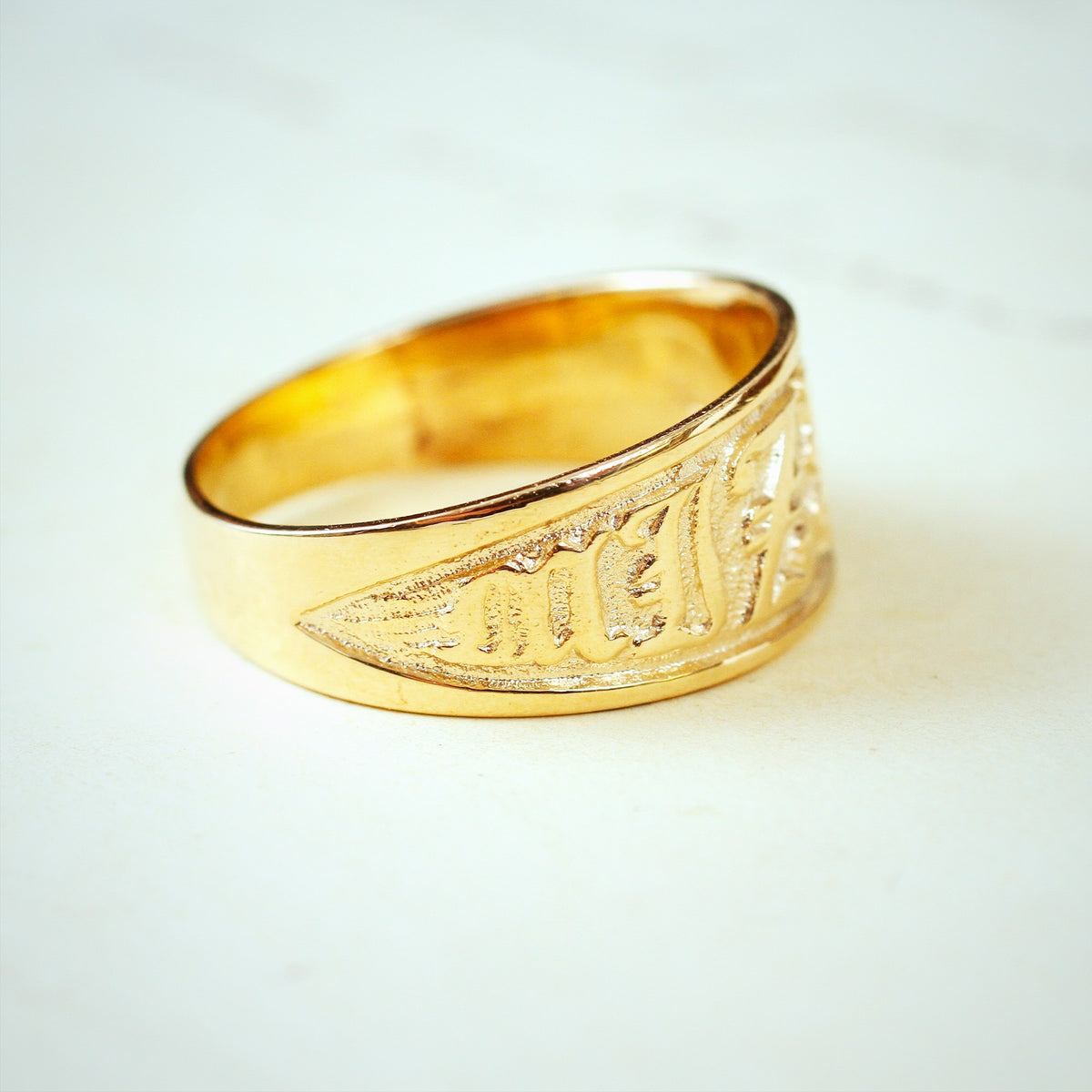 Antique Style 9ct Gold MIZPAH Ring