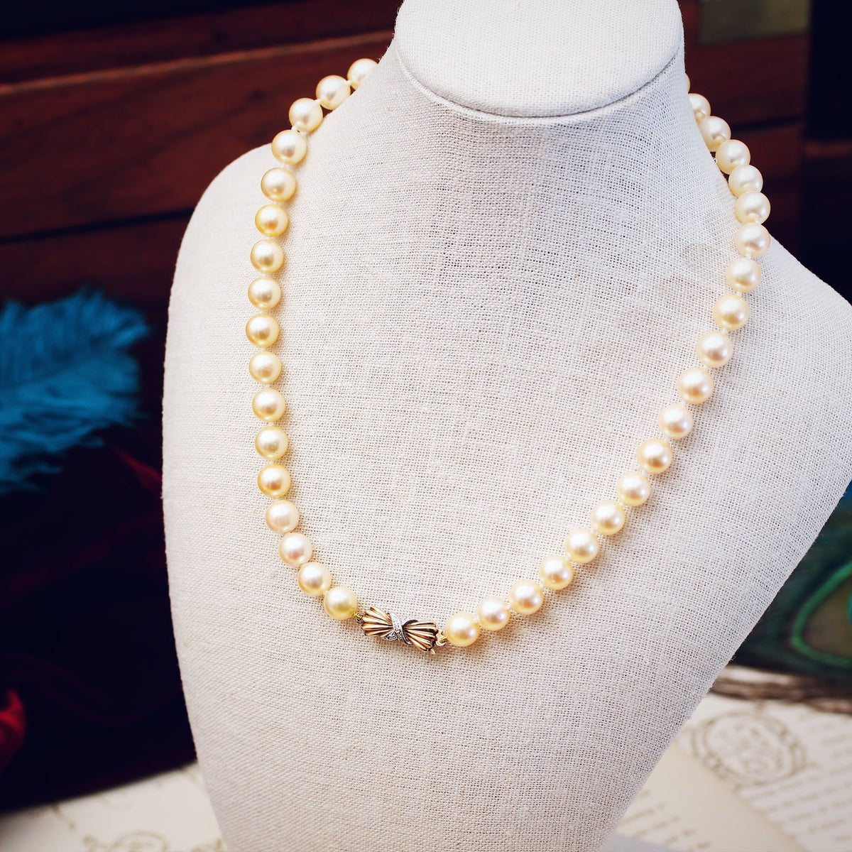 Creme de la Creme Vintage Cultured Pearl Necklace